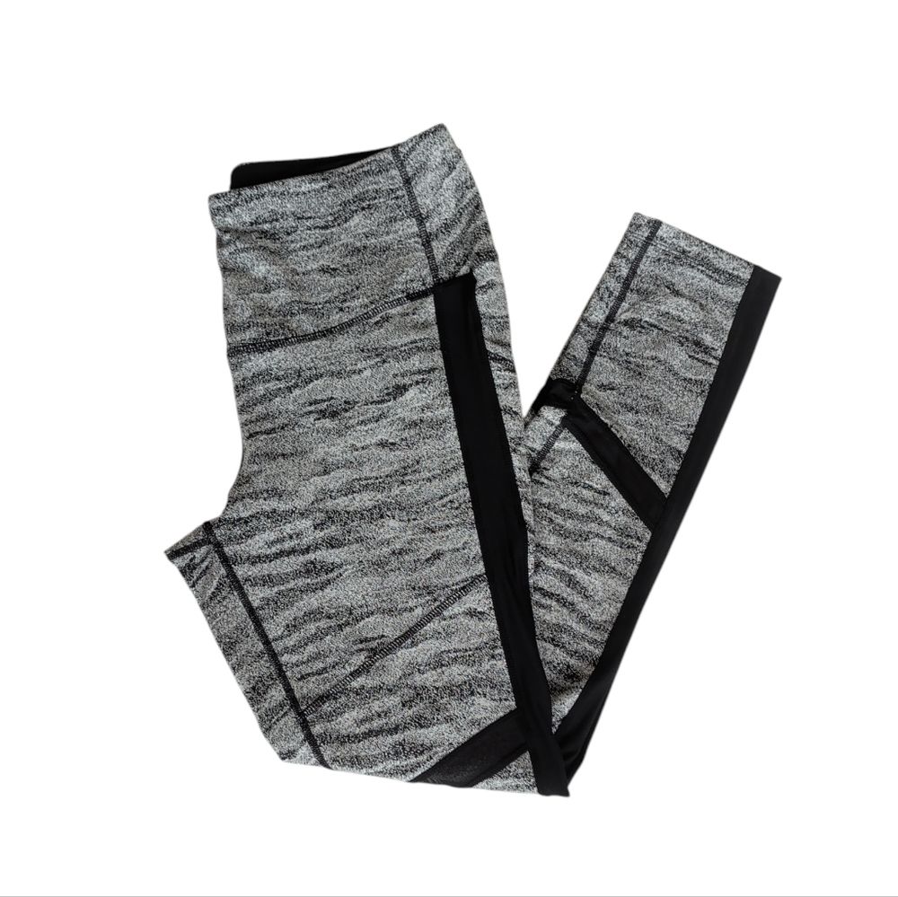 Avia Mesh High Rise Athletic Leggings LARGE 12-14 Black White Jacquar